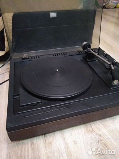 Проигрыватель винила радиотехника 301м