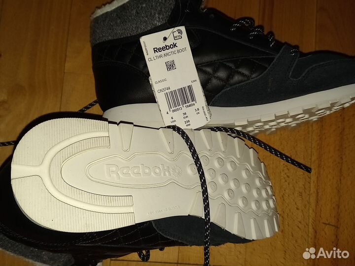 Кроссовки Reebok новые 36