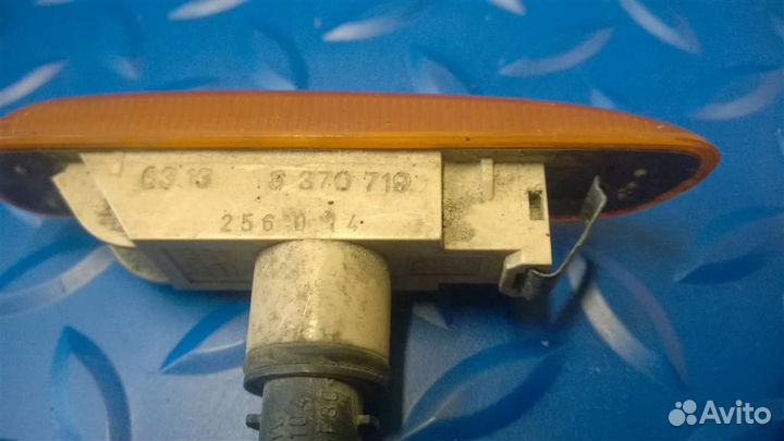 Повторитель на крыло левый BMW 3-серия E46