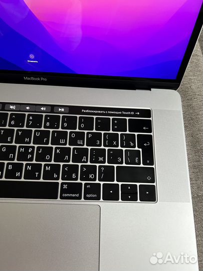 Apple MacBook Pro 15-inch 16/512Gb TouchBar Silver