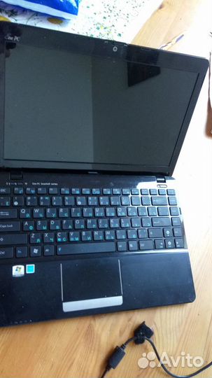 Продам Нэтбук Asus Eee PC 1215B 4GB оперативки