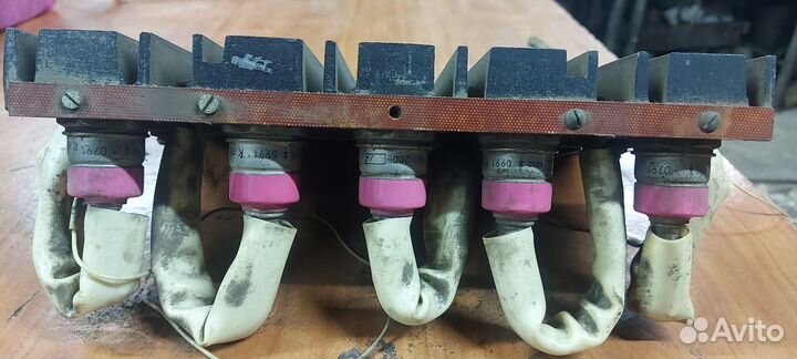 Силовые тиристоры с радиатором