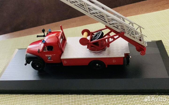 Пожарная машина модель Opel blitz 1952 1:43 IXO