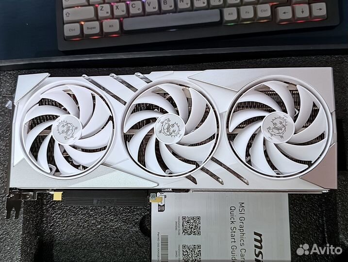 MSI GeForce RTX 4070 Ti gaming X slim white