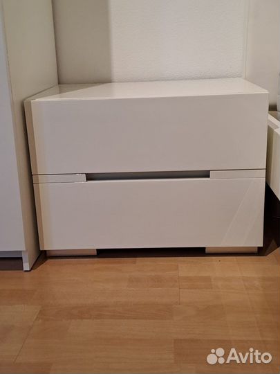 Тумба прикроватная