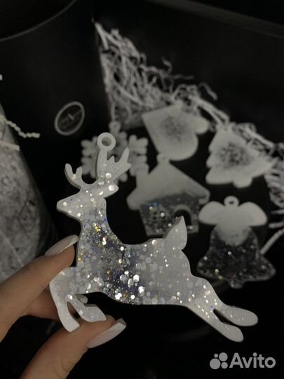 Новогодние игрушки