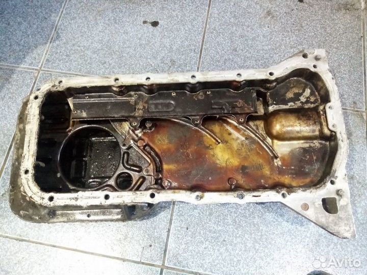 Поддон масляный двигателя Nissan Avenir 1 (W10)