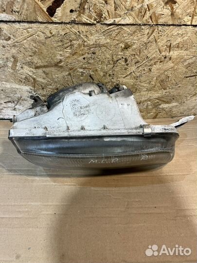 Фара правая Mitsubishi Space Runner