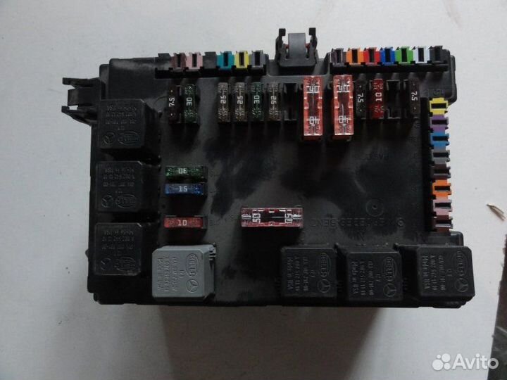 Блок предохранителей задний Mercedes-Benz S- Класс