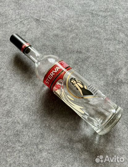 Бутылка из под водки sterva 0,7
