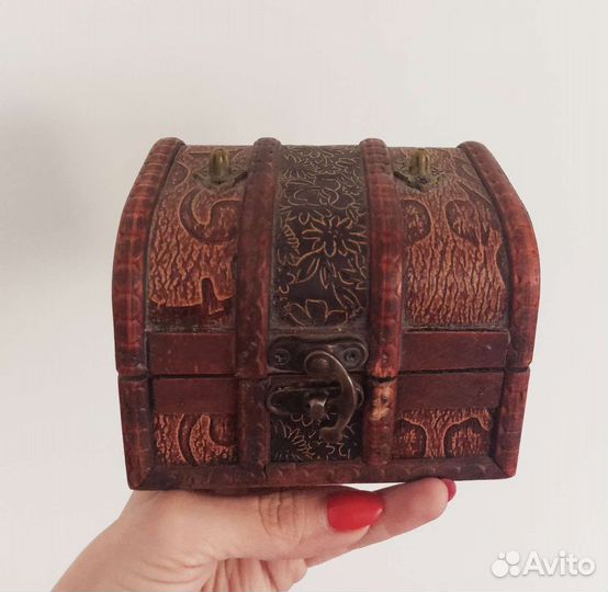 Сундук декор