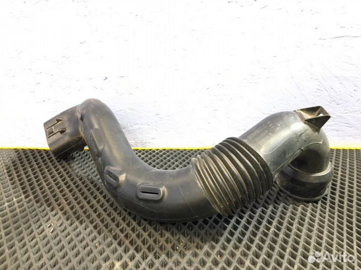 Патрубок воздушного фильтра Renault Arkana