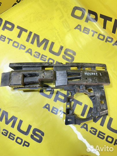 Кронштейн переднего бампера левый Renault Megane 2