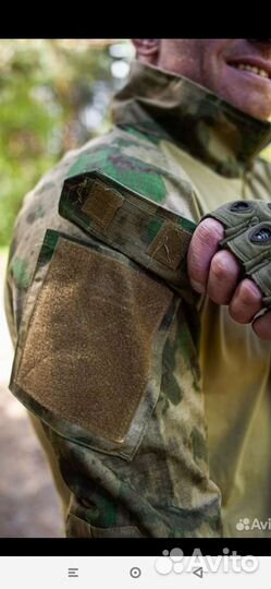 Тактический костюм с наколенниками