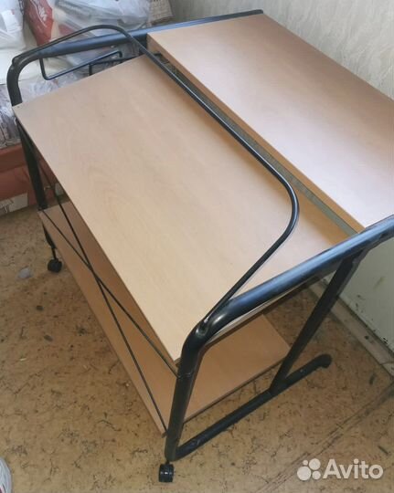 Стол компьютерный