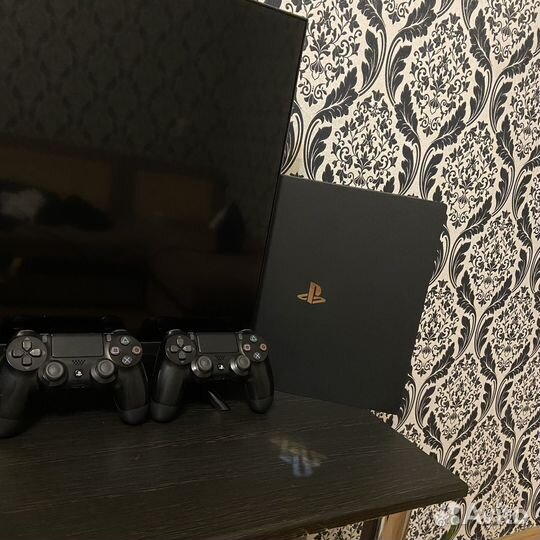 Sony PS4 pro 1tb и более 50+игр