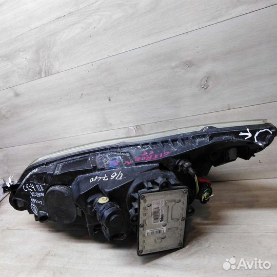 Фара правая citroen C4 ксенон дефект