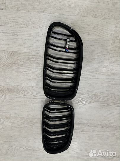 Решетка Радиатора M на BMW 5 F10