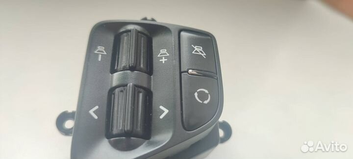 Кнопки на мульти руль Kia Ceed 2