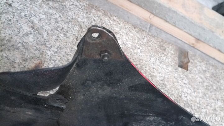 Крыло Kawasaki ZZR 400/1