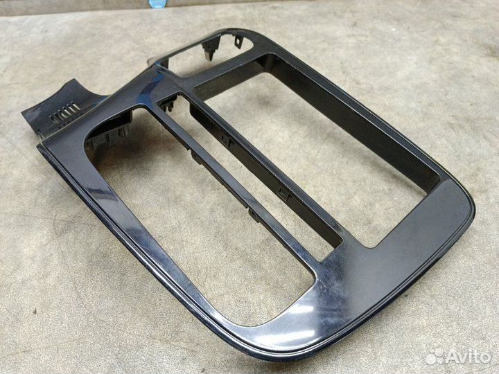 Рамка магнитолы Mitsubishi Outlander GF 2.0 4B11