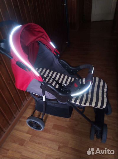 Прогулочная коляска как новая