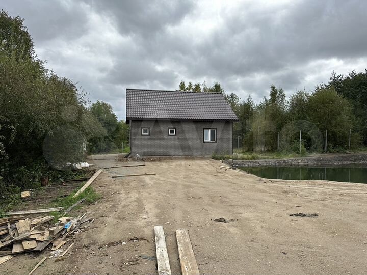 Коттедж 112 м² на участке 6 сот.