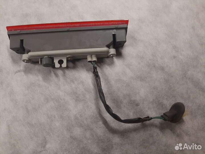 Дополнительный стоп-сигнал Honda Ridgeline