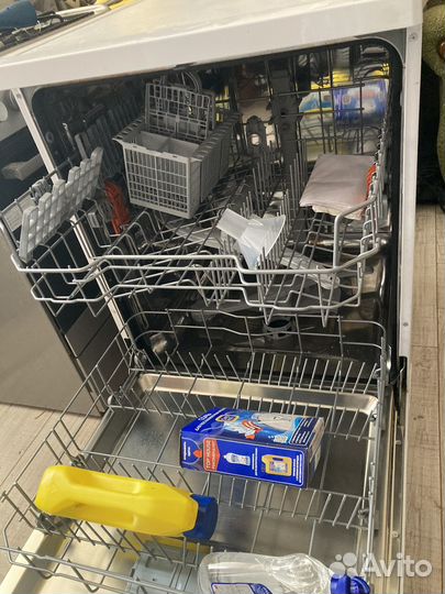 Посудомоечная машина hotpoint Ariston