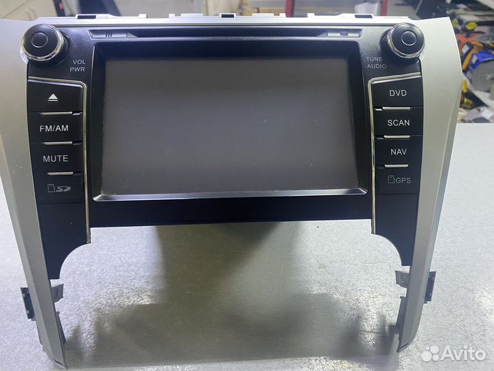 Штатная магнитола Toyota Camry 2011-2014