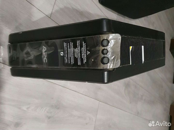 Ибп APC Back-UPS Pro 1500