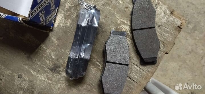 Колодки тормозные передние nissan bluebird