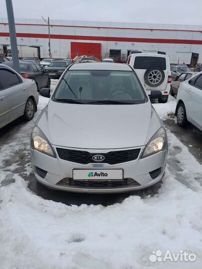 Kia Ceed, 2011