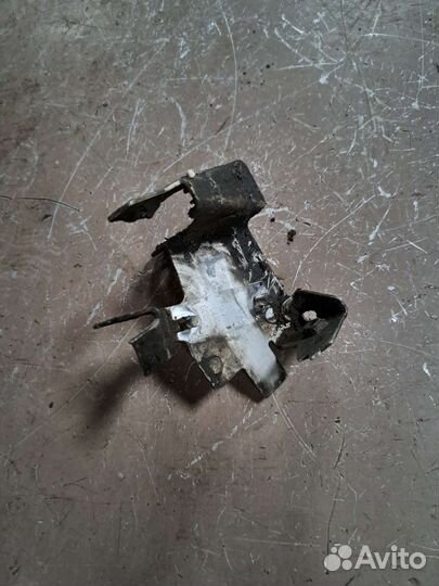 Кронштейн крепления BMW F01