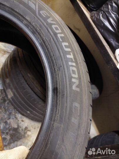 Cooper Evolution CTT 225/55 R19 99H