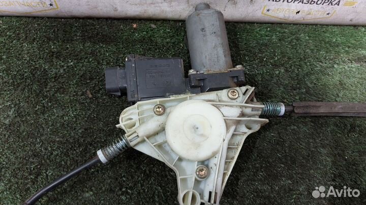 Стеклоподъемник Mitsubishi Carisma I