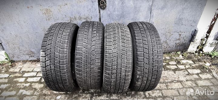 Toyo Observe GSi-5 235/55 R20 102T