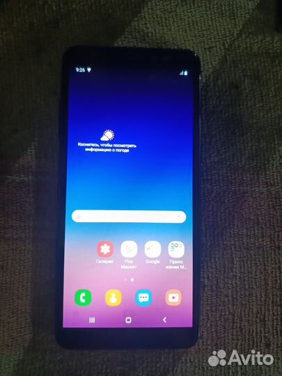 Samsung Galaxy A8+, 4/32 ГБ