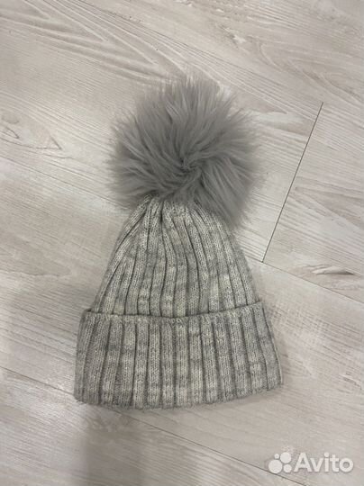 Зимняя шапка женская