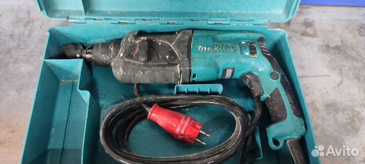 Перфоратор Makita HR2470