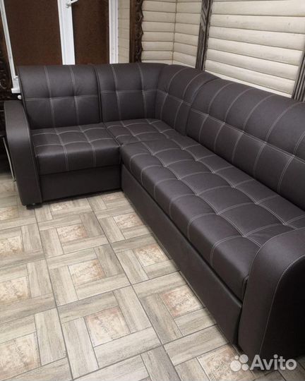 Перетяжка рестоврация мягкой мебели