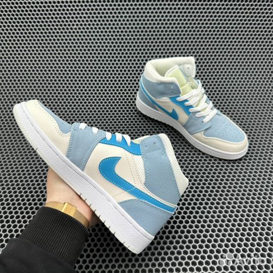 Nike Air jordan 1 голубые