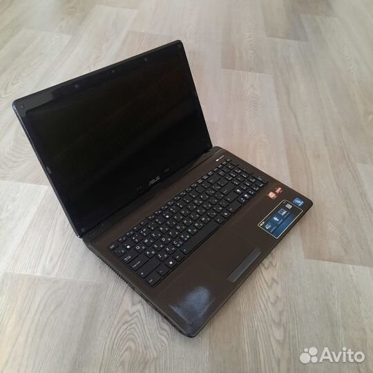 Ноутбук Asus 4 ядра/8gb/HD5470/640gb HDD