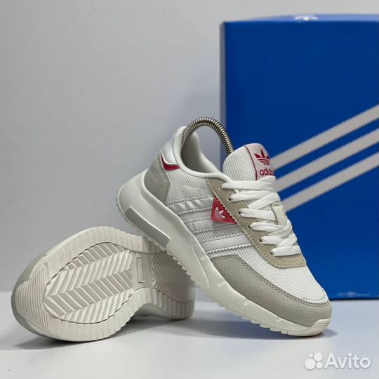 Кроссовки женские Adidas (36-41)