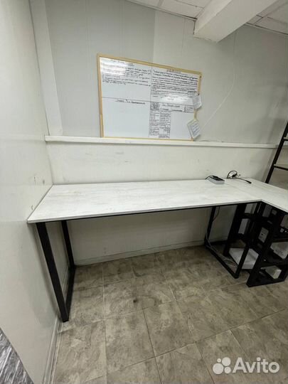 Стол компьютерный