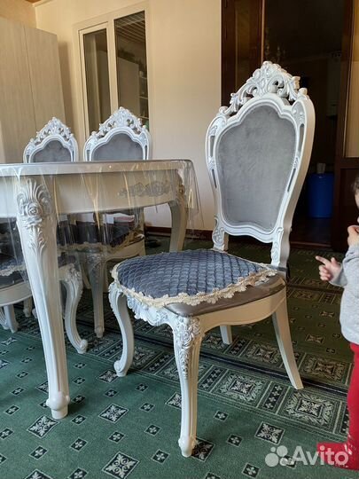 Продаются стулья