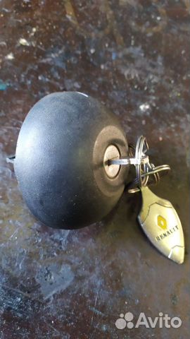 Рено Клио 2 крышка бака 2003г