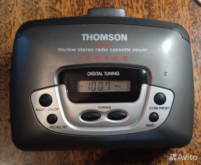 Кассетный плеер Thomson TK440