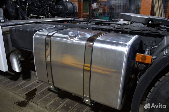 Топливный бак 500 л (700х700х1130)