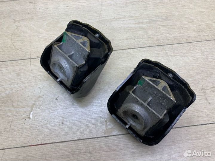 Подушка двигателя Mercedes Sprinter W907 OM642